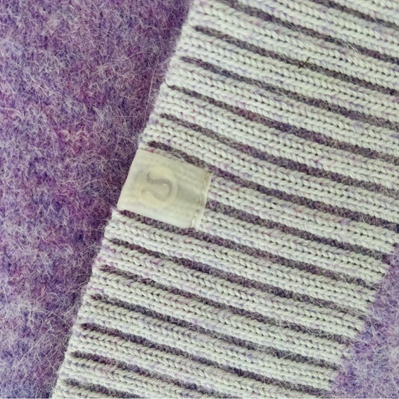 Lululemon wool-blend oversize sweater, size smalll - Picture 13 of 14